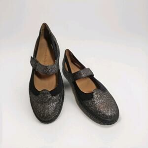 Chic Metallic Black Mary Jane Flats